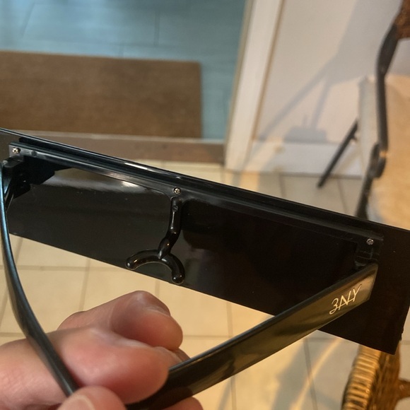 Unusual rectangular glasses - Picture 3 of 4